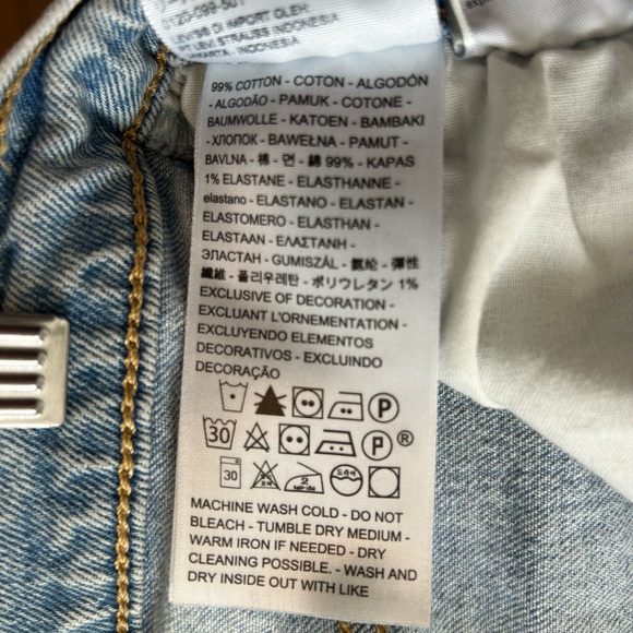 Levi’s Ribcage Straight 25x29 High Rise - Picture 8 of 10